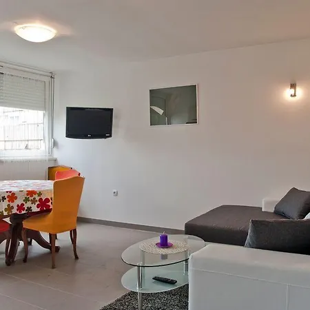 Apartment Bakota